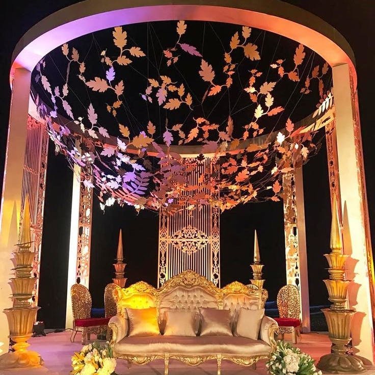 Grand Dome Shaped Wedding Stage Decoration