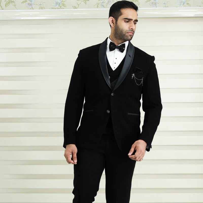 All-black Three-piece Engagement Dresses For Groom