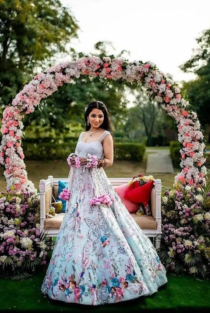 Trending Bengali Bridal Lehenga design 