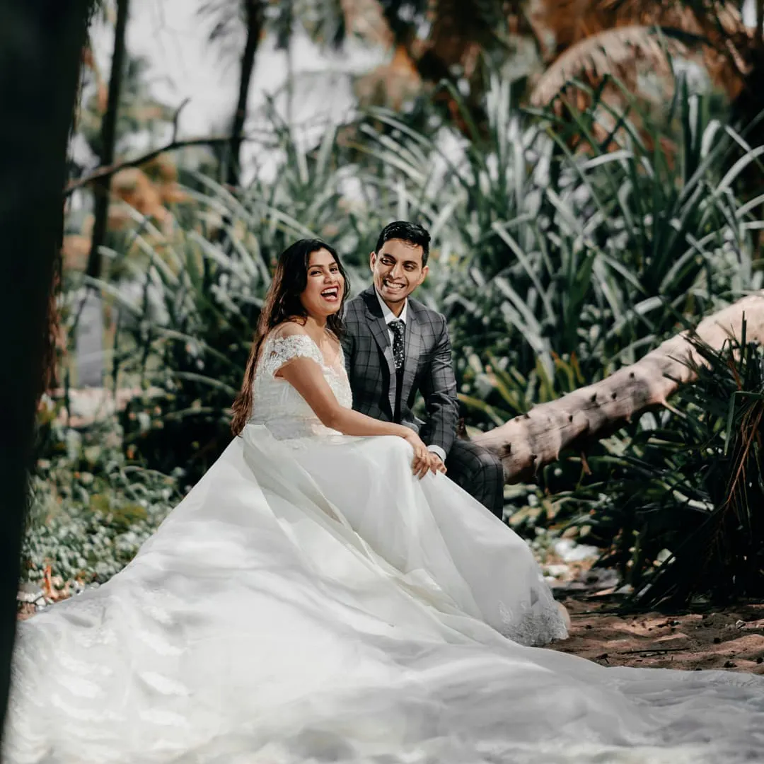 Top 51+ Pre Wedding Photoshoot Dress Ideas For Couples In 2024