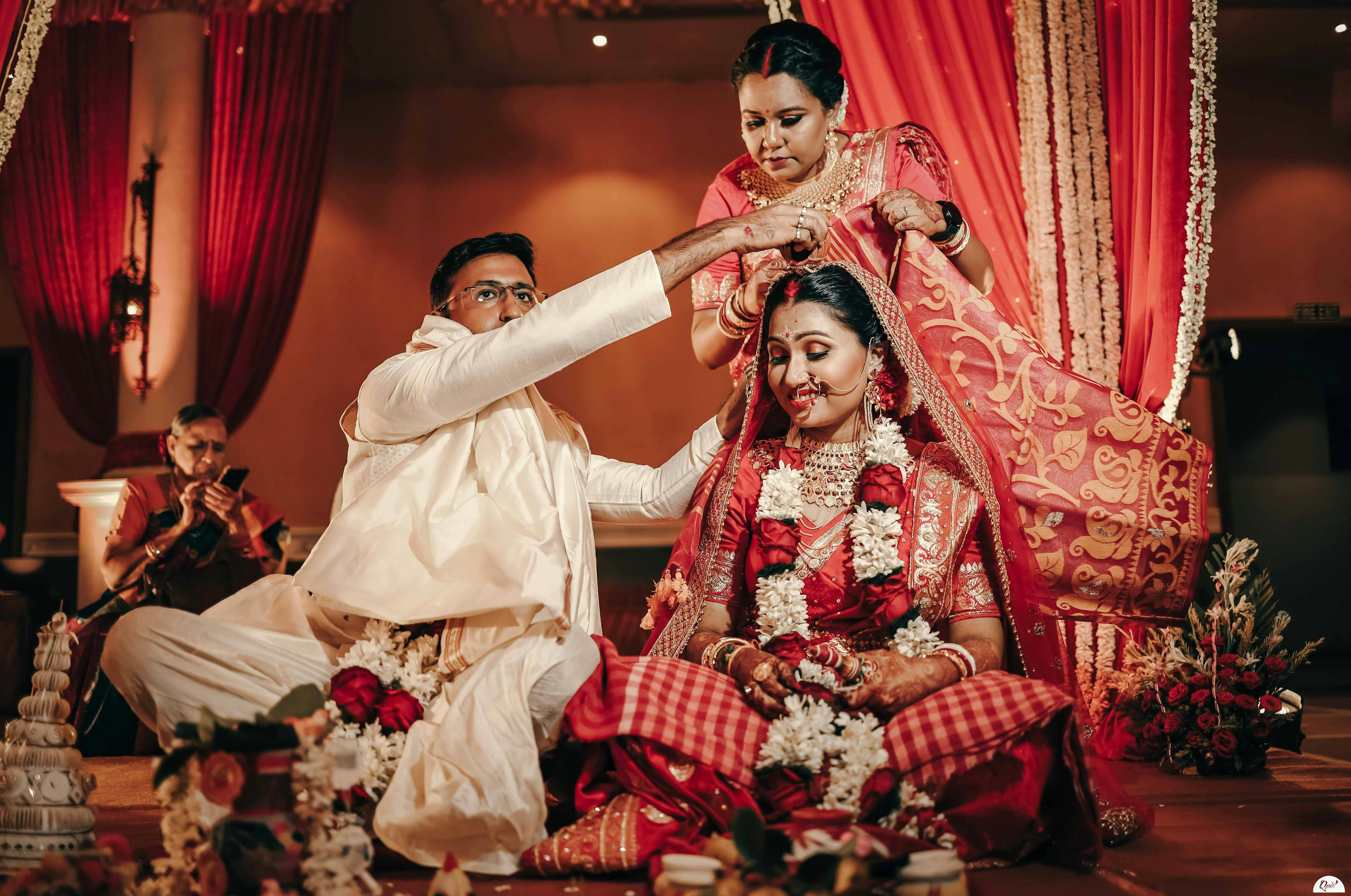 sindoor daan bengali wedding