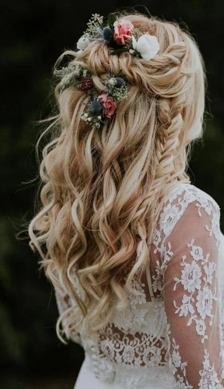 Flower bush hairstyle