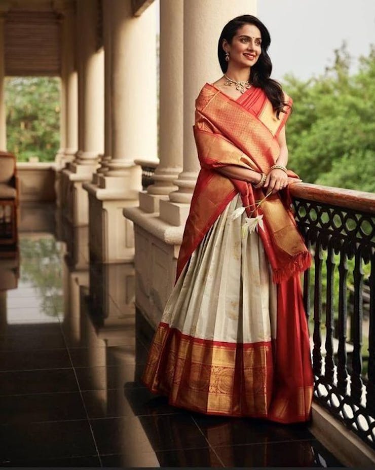 bride with saree