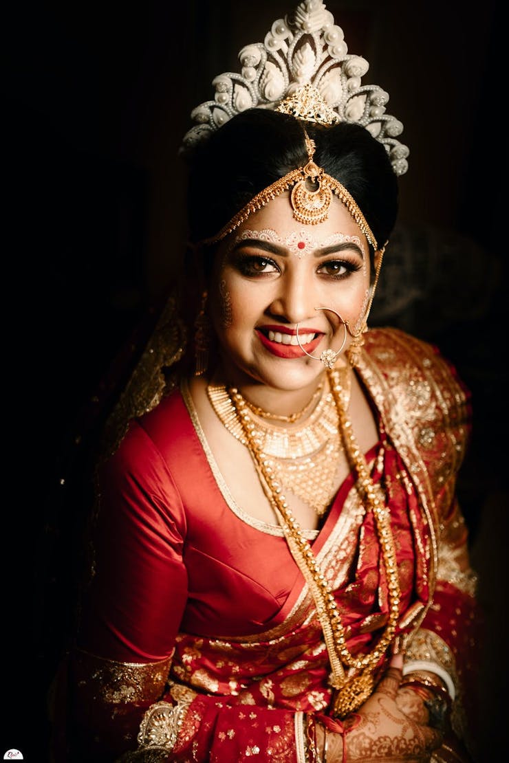 Beautiful Bengali bride look