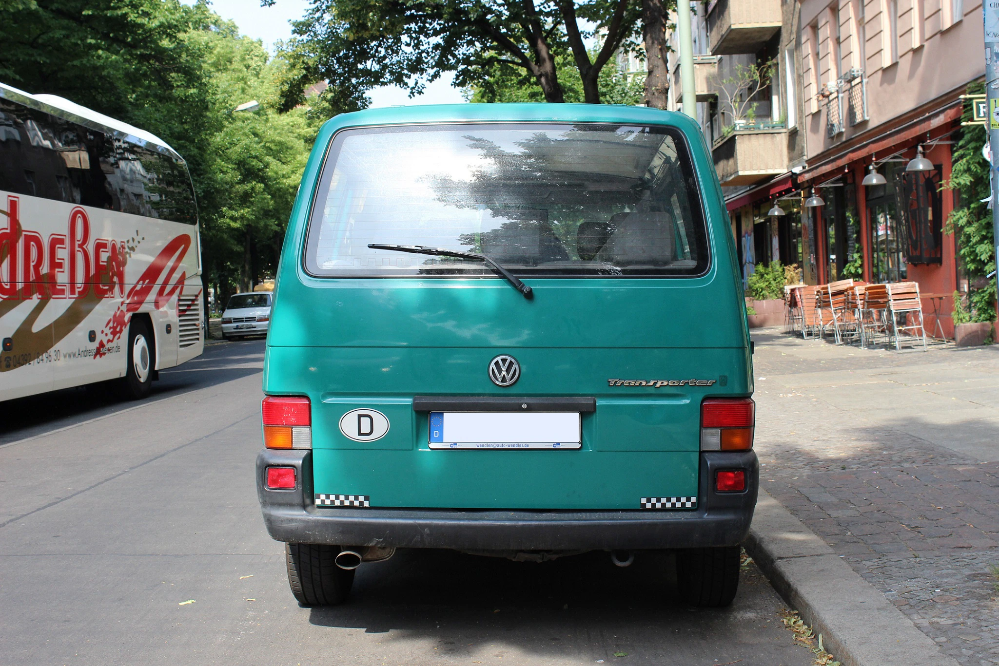 VW T4 Transporter Aussenansicht Heck statisch grün