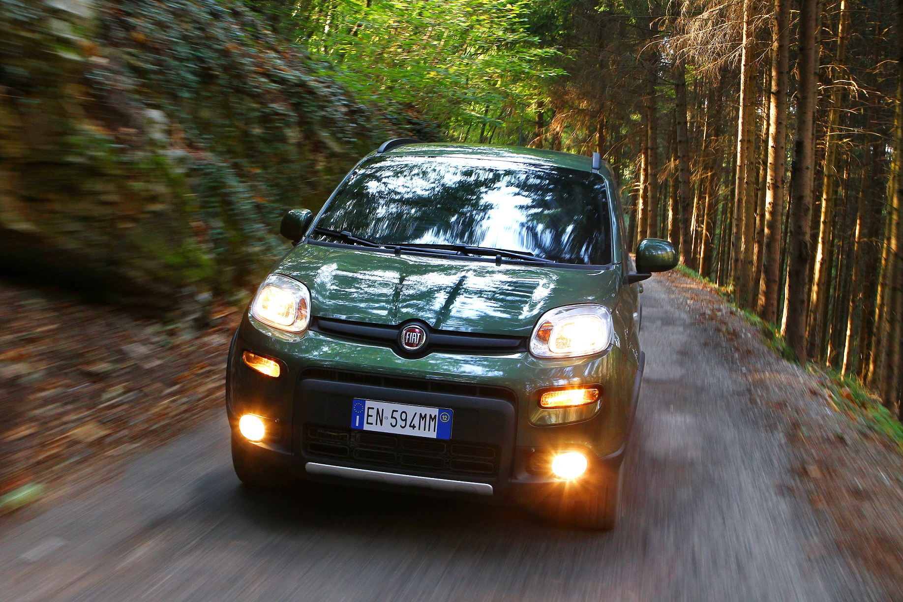 Fiat Panda 4x4 319 Aussenansicht Front dynamisch grün