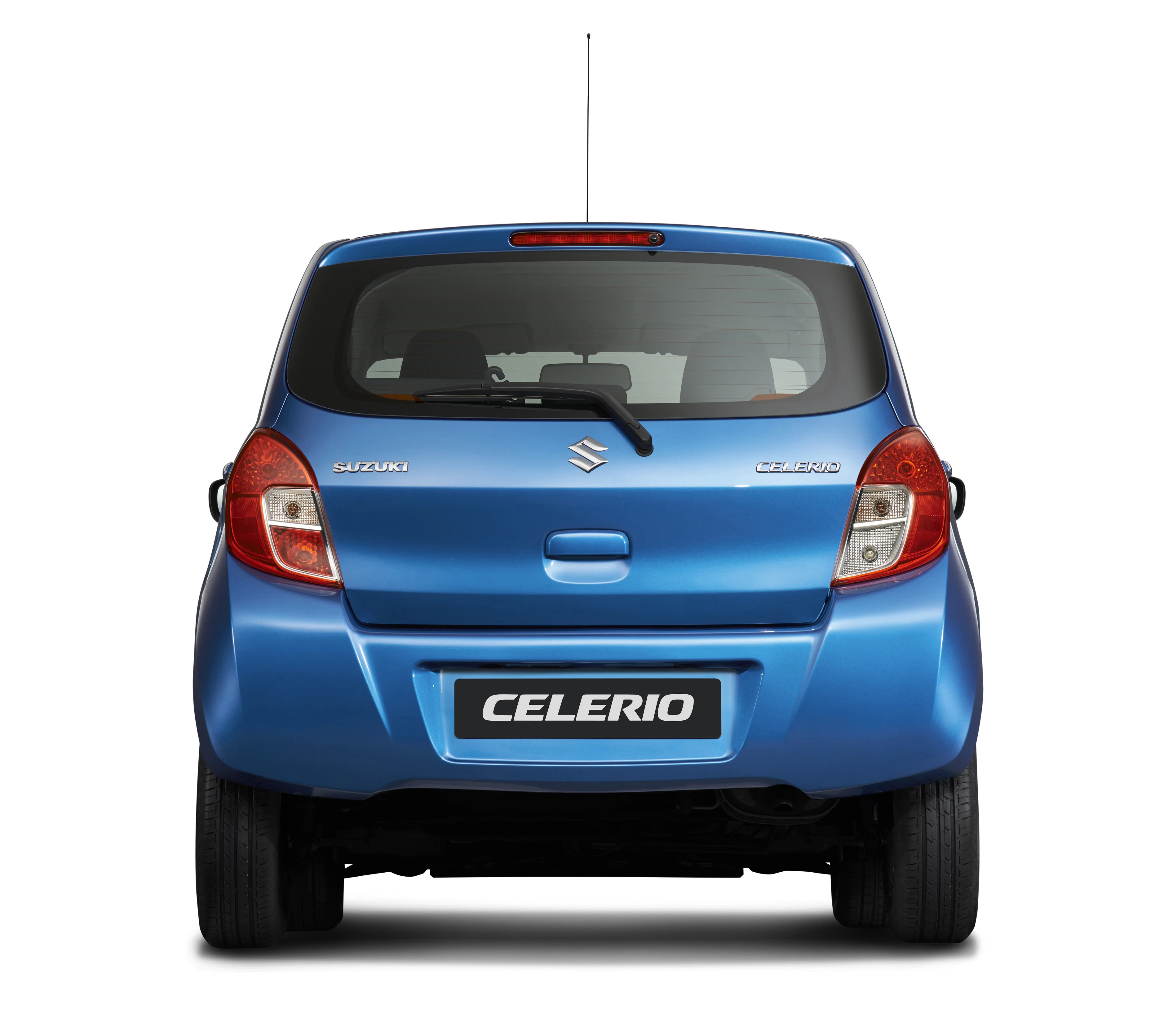 Blauer Suzuki Celerio, Heckansicht mit großem Heckfenster, markanter Rückleuchte und "Celerio"-Aufschrift auf der Kofferraumklappe.