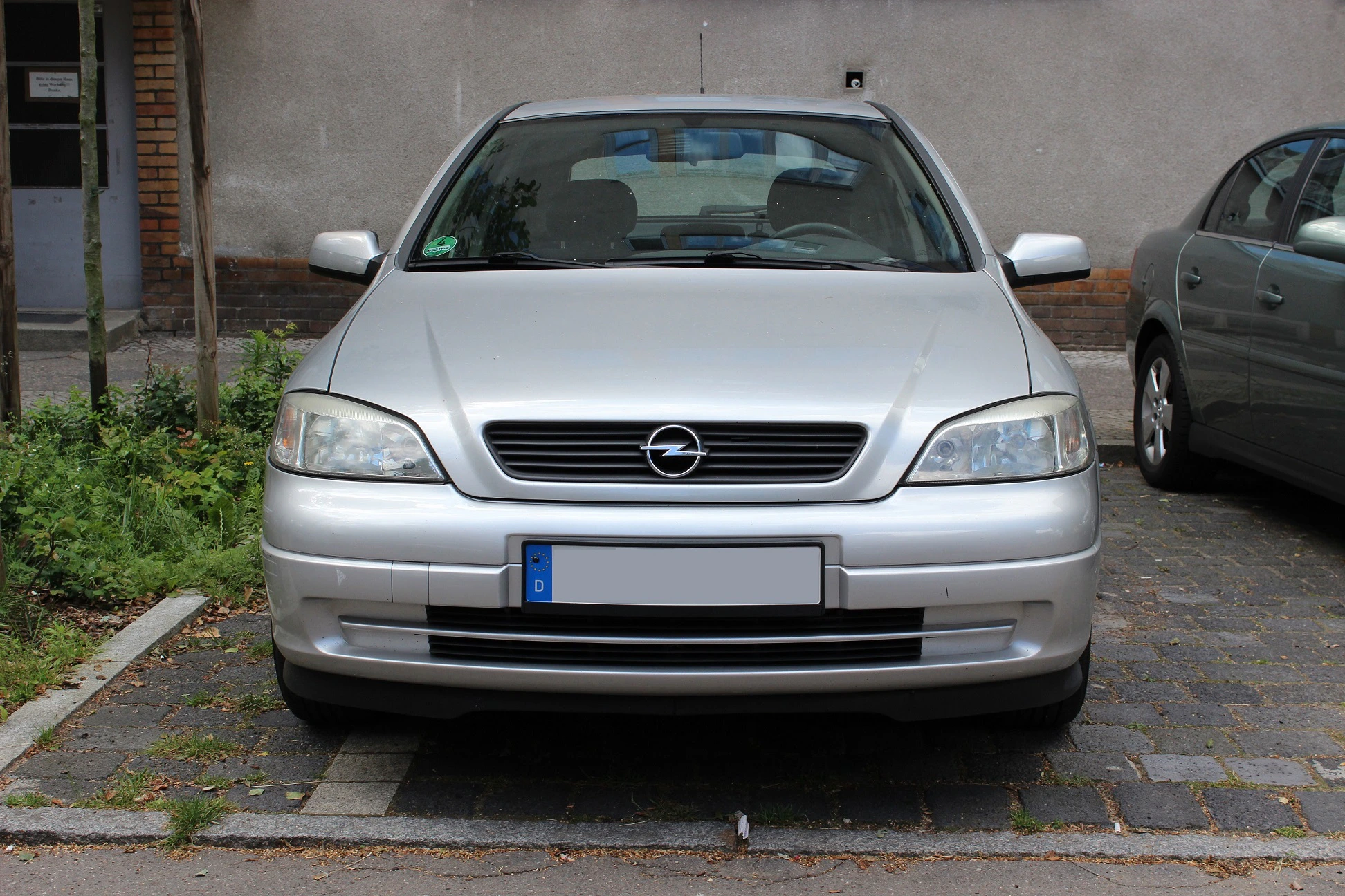 Opel Astra G Stufenheck Aussenansicht Front statisch silber