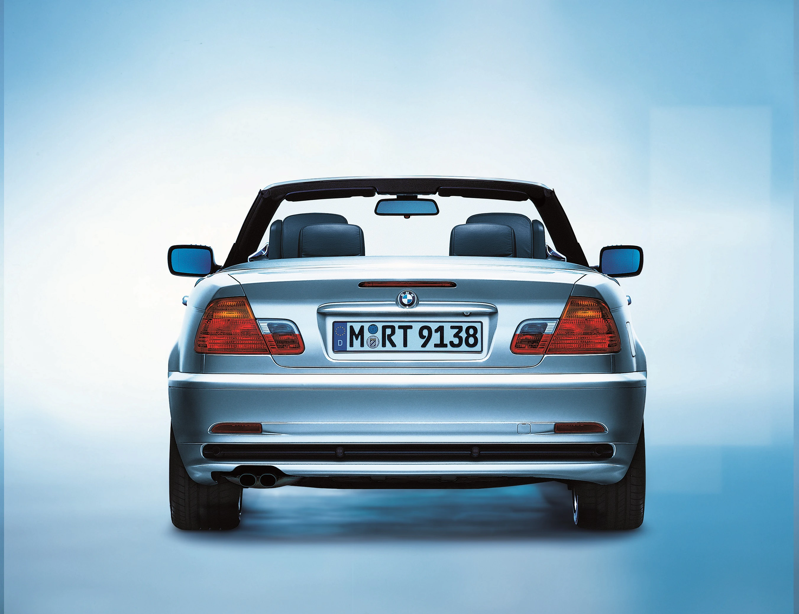 BMW 3er Cabriolet E46 Aussenansicht Heck statisch Studio silber