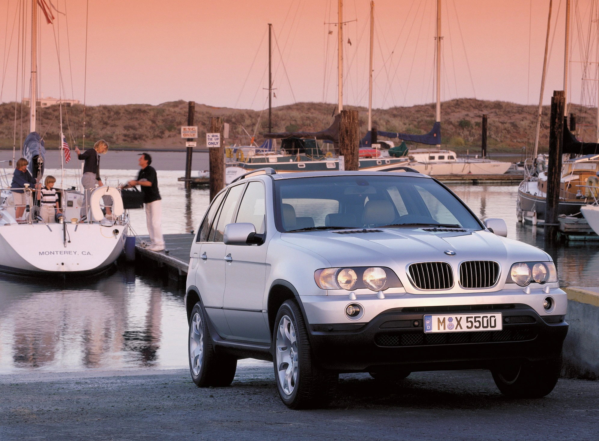 BMW X5 E53 Aussenansicht Front schräg statisch silber