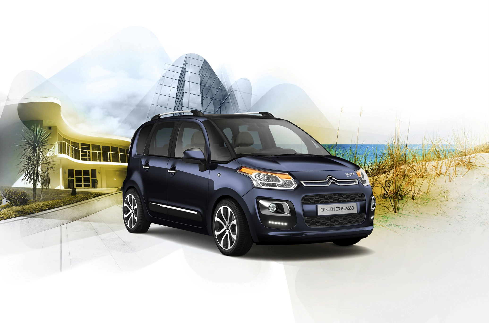 Dunkelblauer Citroën C3 Picasso vor modernem Gebäude und Strandkulisse, stilvolle Darstellung mit künstlerischem Hintergrund.