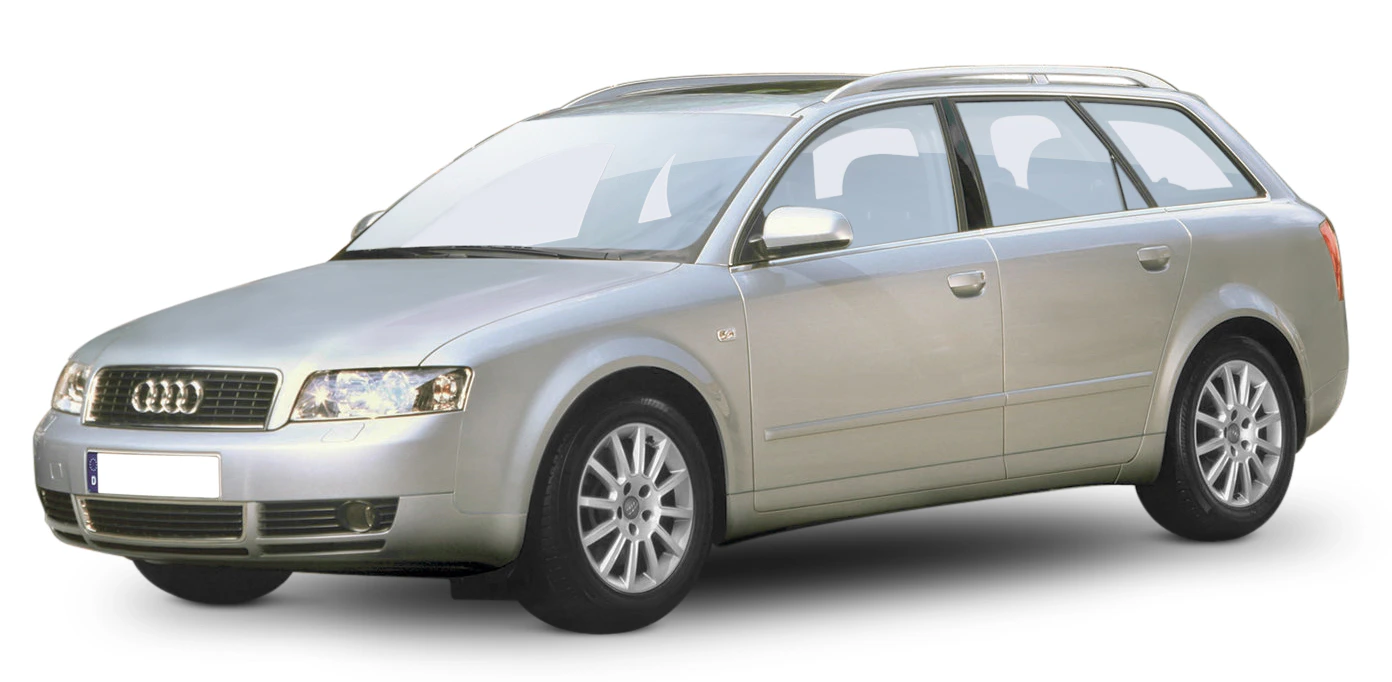 Silberner Kombi-Auto, Seitenansicht von vorne. Audi-Logo am Kühlergrill sichtbar. Fahrzeug steht auf hellem Hintergrund.