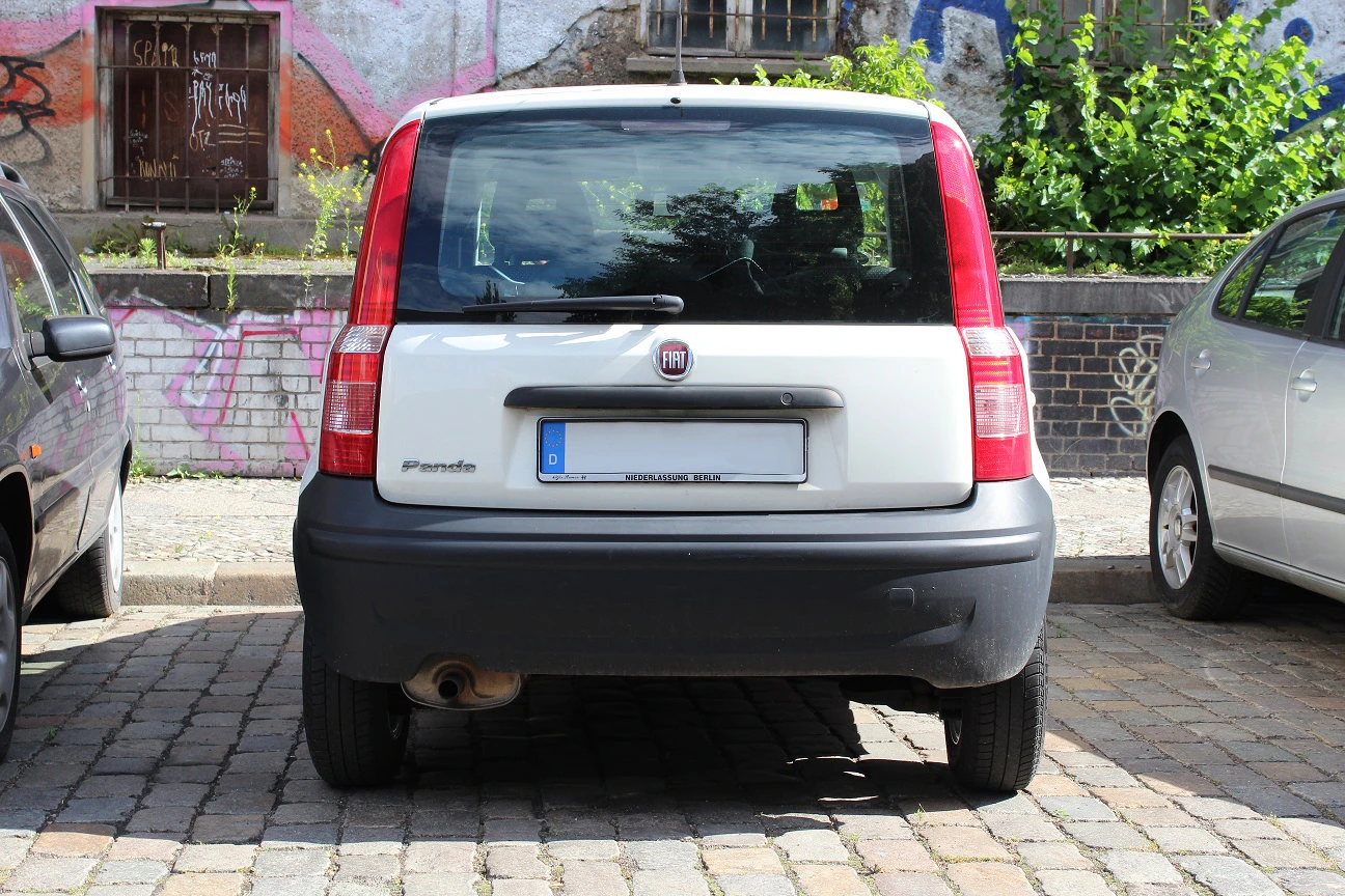 Fiat Panda (169) Aussenansicht Heck statisch gelb