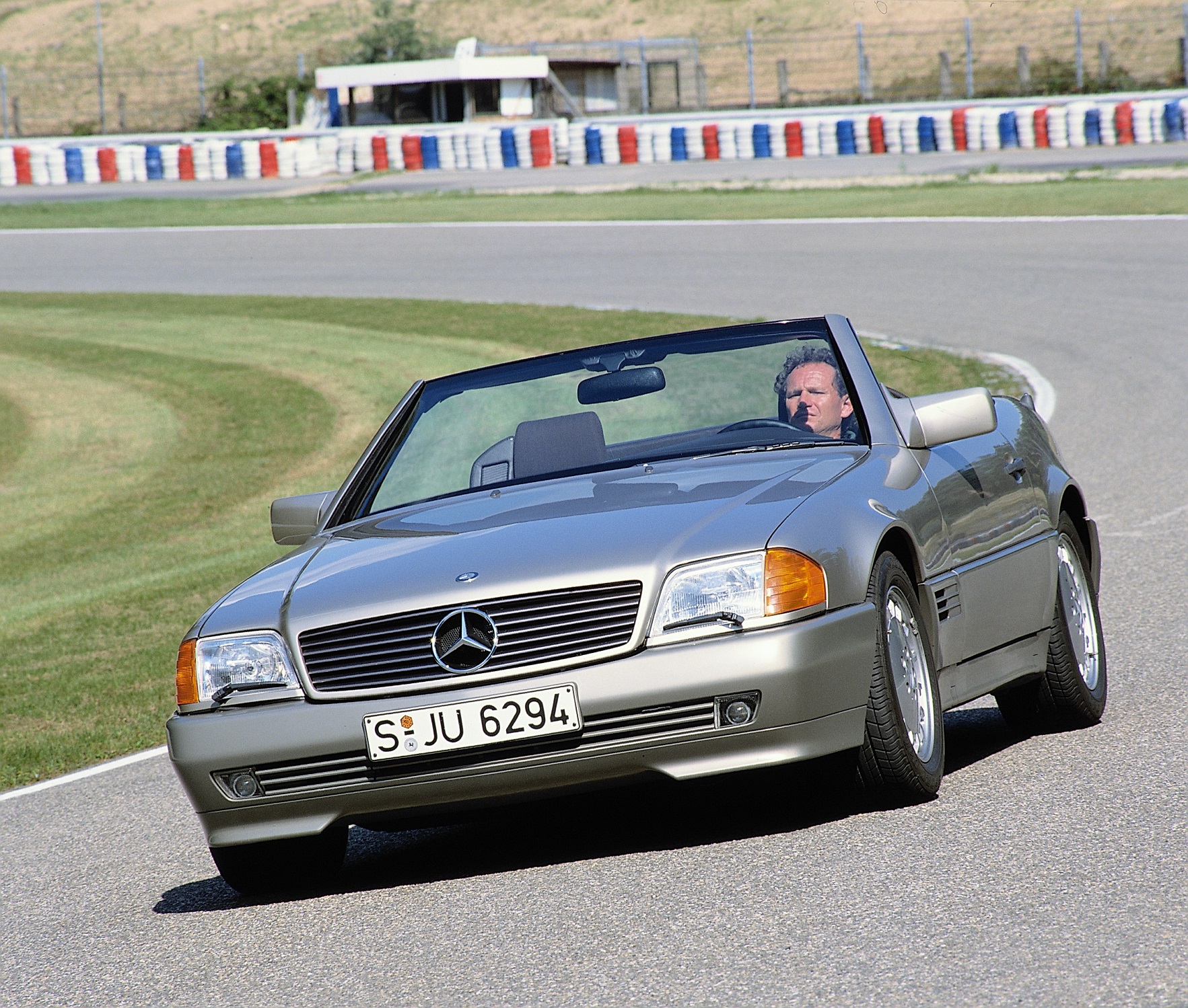 Mercedes 500SL R129 Cabrio Modellauto – Weiss, H0 1/87 Von Herpa, Ca. 5,5 Cm