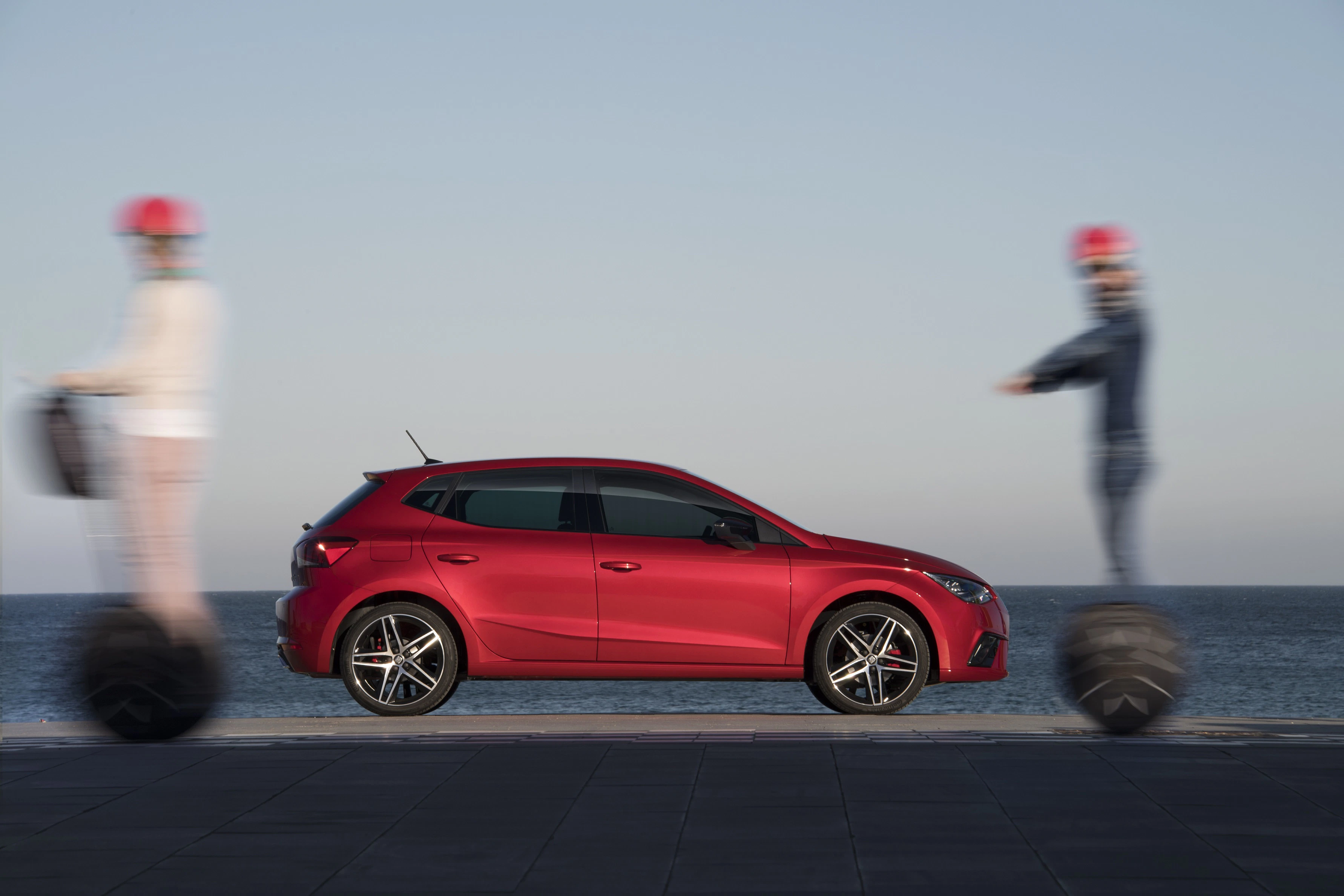 SEAT Ibiza Aussenansicht Seite statisch rot
