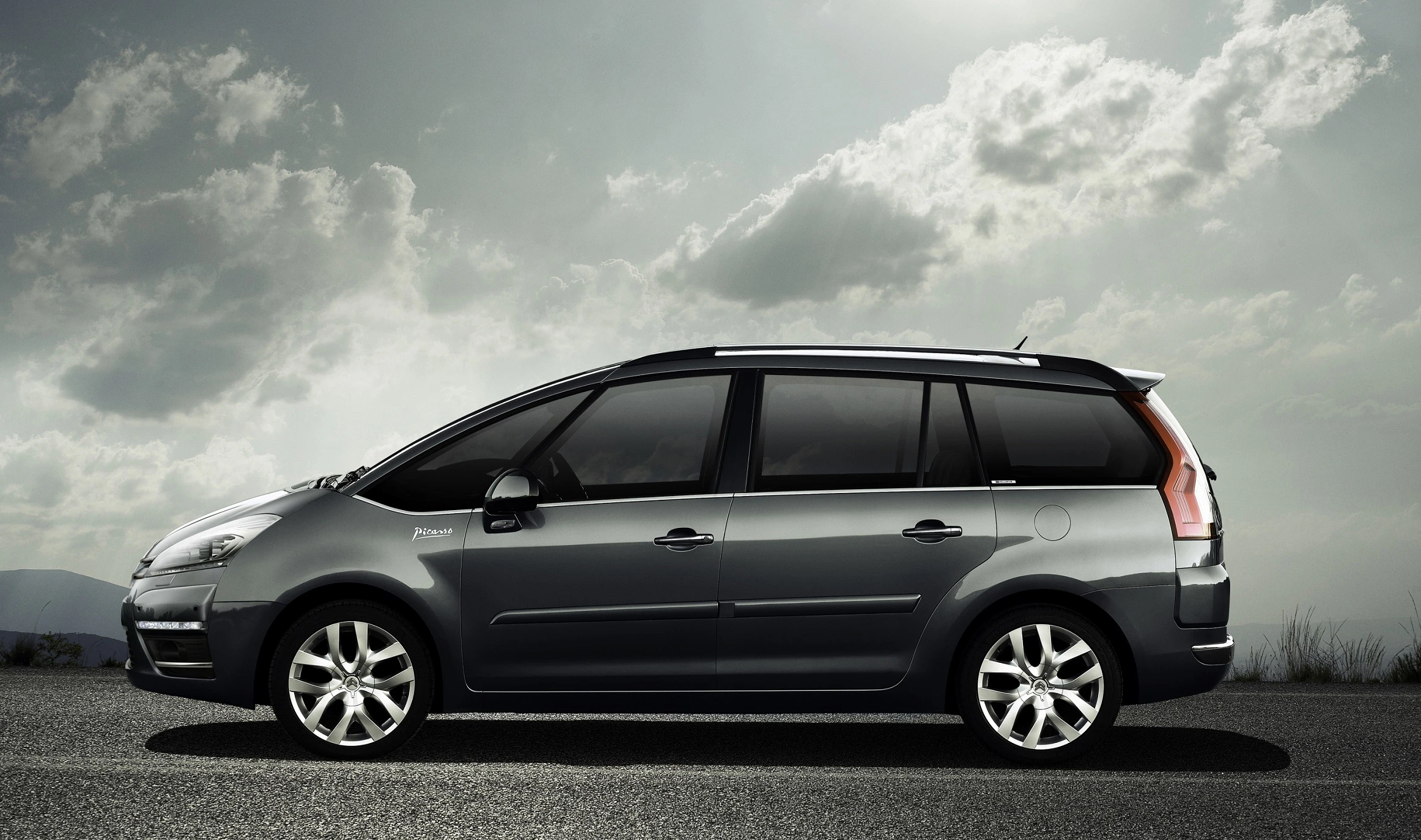 Citroën C4 Grand Picasso U Aussenansicht Seite statisch grau