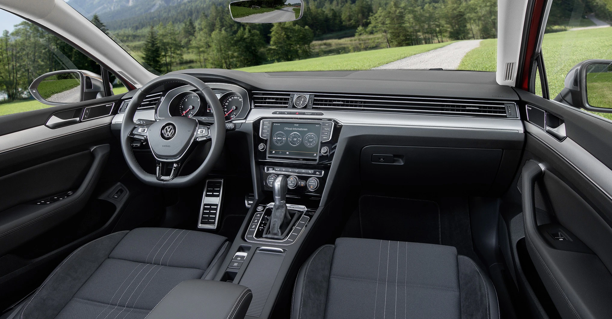 VW Passat B8 Alltrack Innenansicht Beifahrerposition statisch schwarz