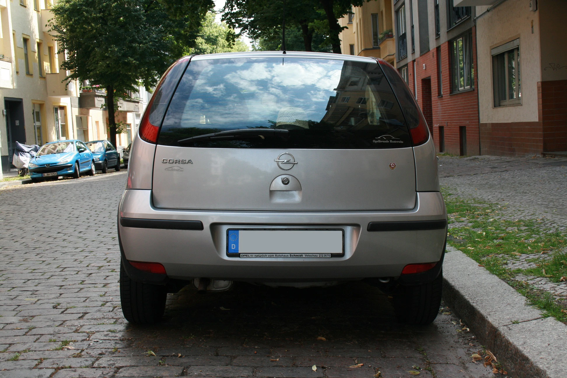 Opel Corsa C 3Türer Aussenansicht Heck statisch silber