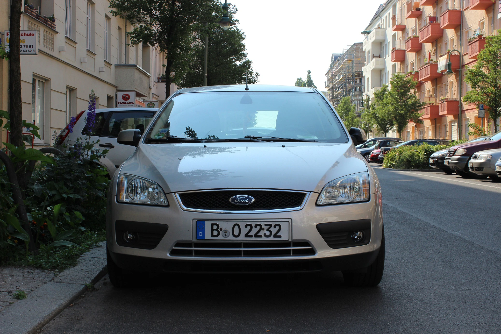 Ford Focus MK2 Aussenansicht Front statisch silber