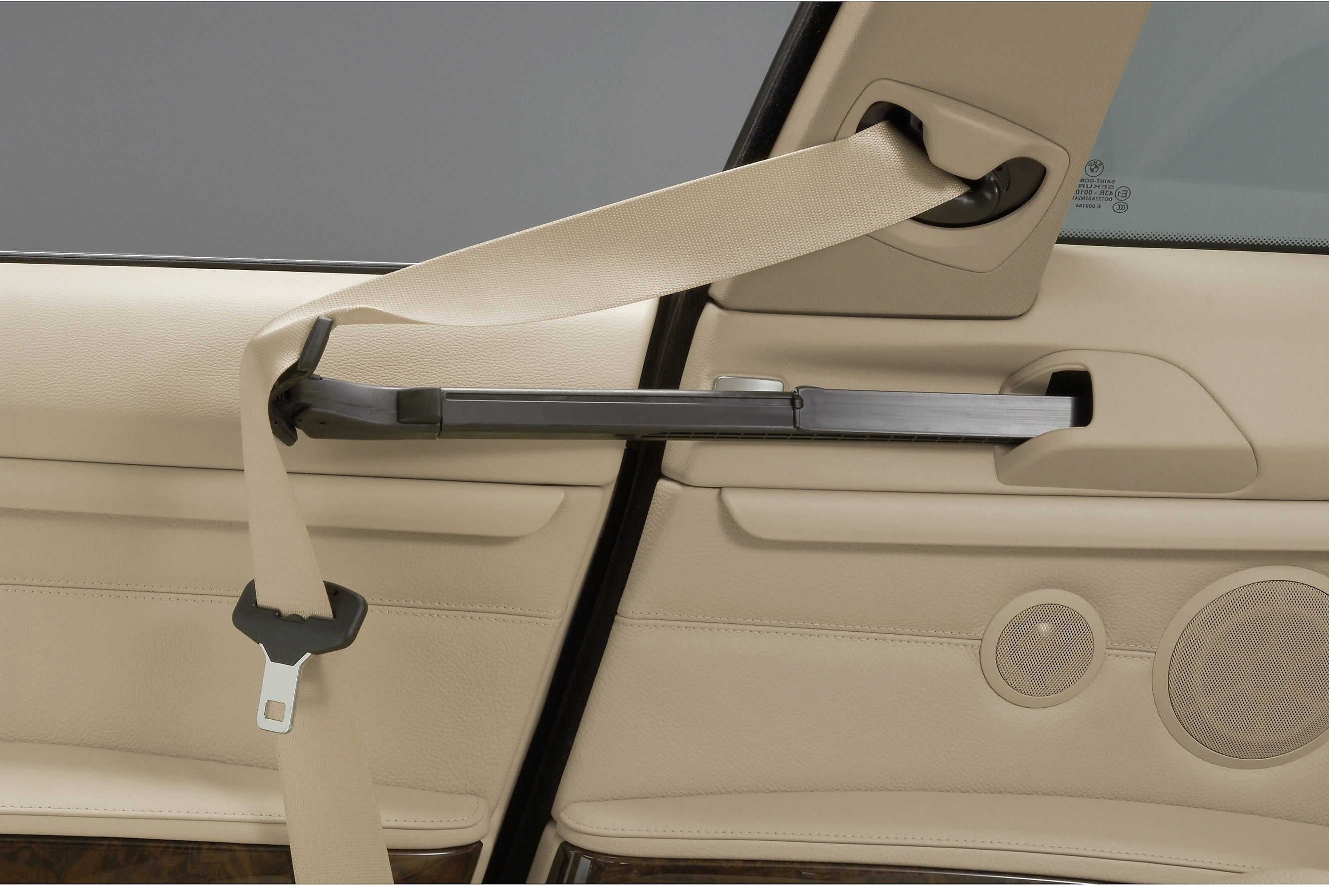 BMW 3er Coupé E46 LCI Innenansicht statisch Studio Detail Gurtbringer