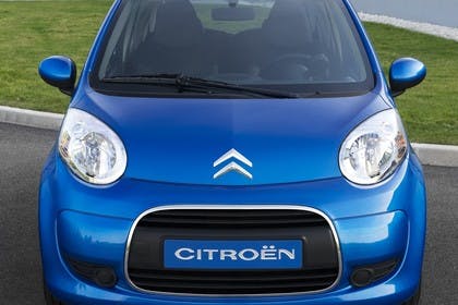 Citroën C1 Fünftürer P Aussenansicht Front statisch blau
