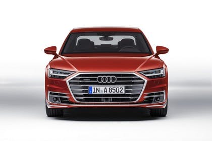 Audi A8 4N Aussenansicht Front statisch Studio rot