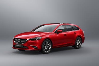 Mazda 6 Kombi GJ Aussenansicht Front schräg statisch Studio rot