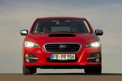 Subaru Levorg Aussenansicht Front statisch rot