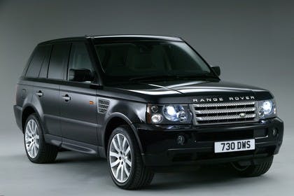 Land Rover Range Rover Sport LS Studio Aussenansicht Front schräg statisch schwarz