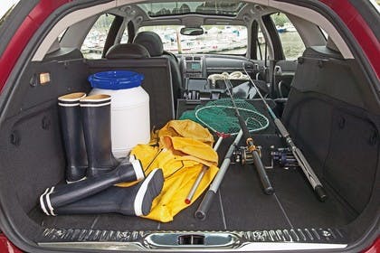 Peugeot 407 SW 6 Innenansicht statisch Kofferraum Beifahrersitz und Rücksitze 2/3 umgeklappt