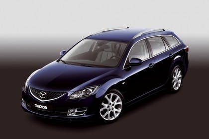 Mazda 6 Kombi GH Studio Aussenansicht Front schräg statisch blau