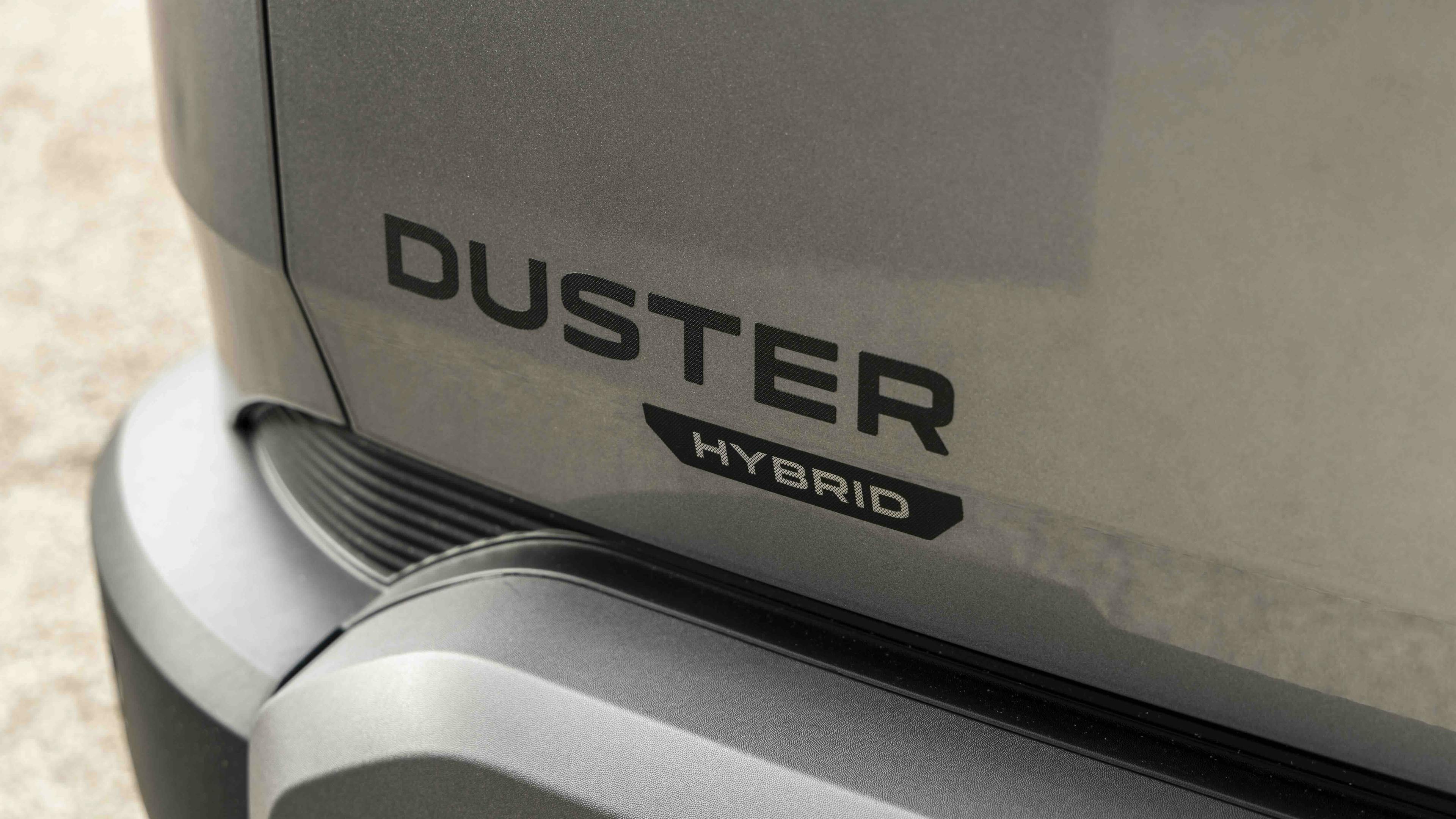 Duster Hybrid Kennzeichnung