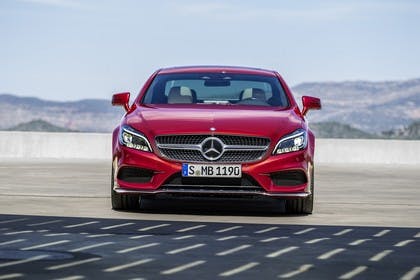 Mercedes-Benz CLS C218 Aussenansicht Front statisch rot