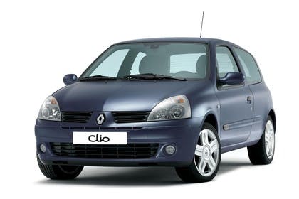 Renault Clio B Facelift Dreitürer Aussenansicht Front schräg statisch Studio blau