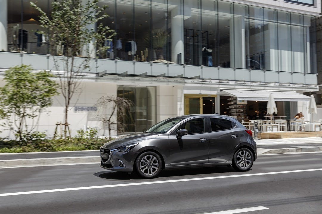 Mazda 2 Dj Seit 14 Mobile De