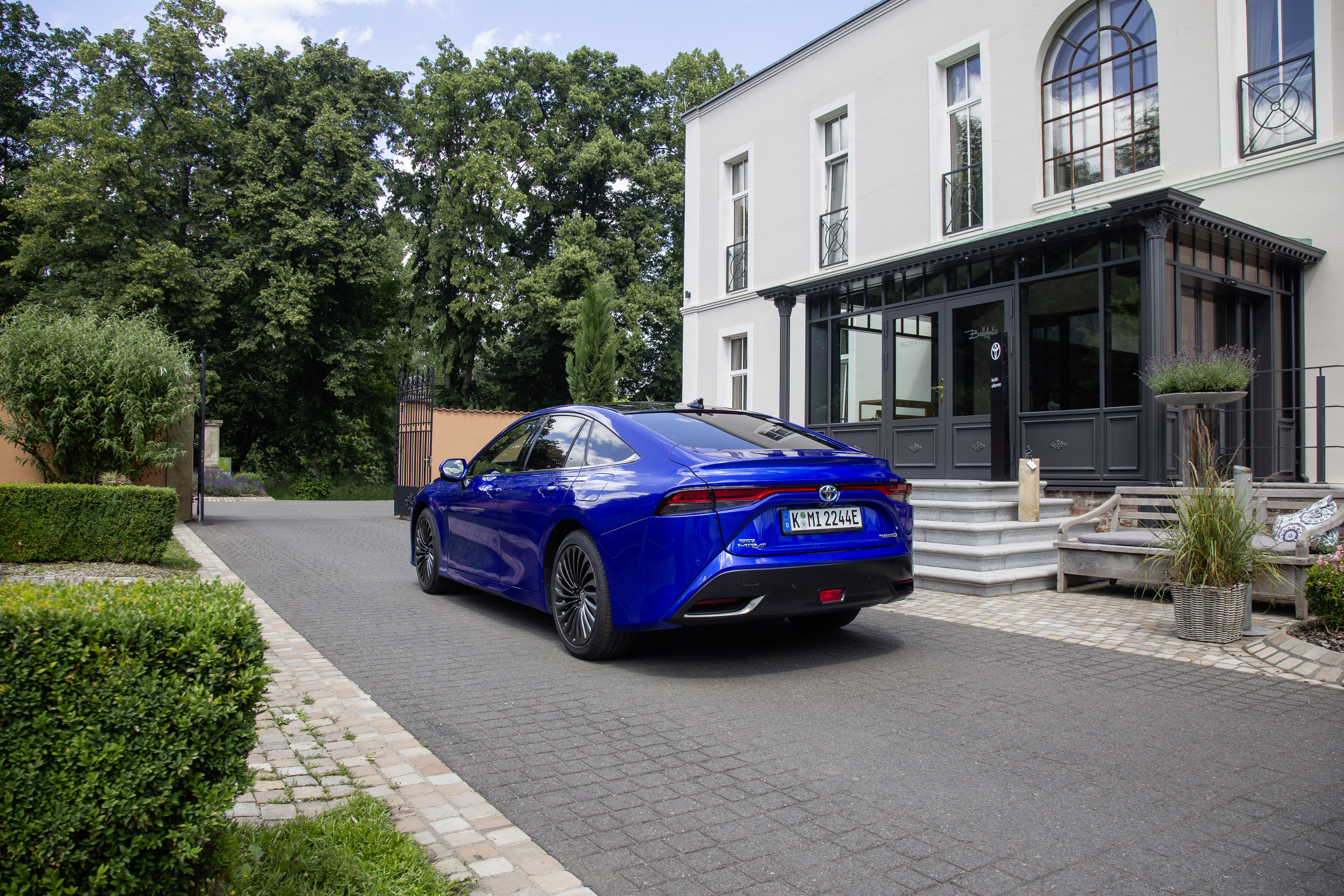 Toyota Mirai II in der Heckansicht