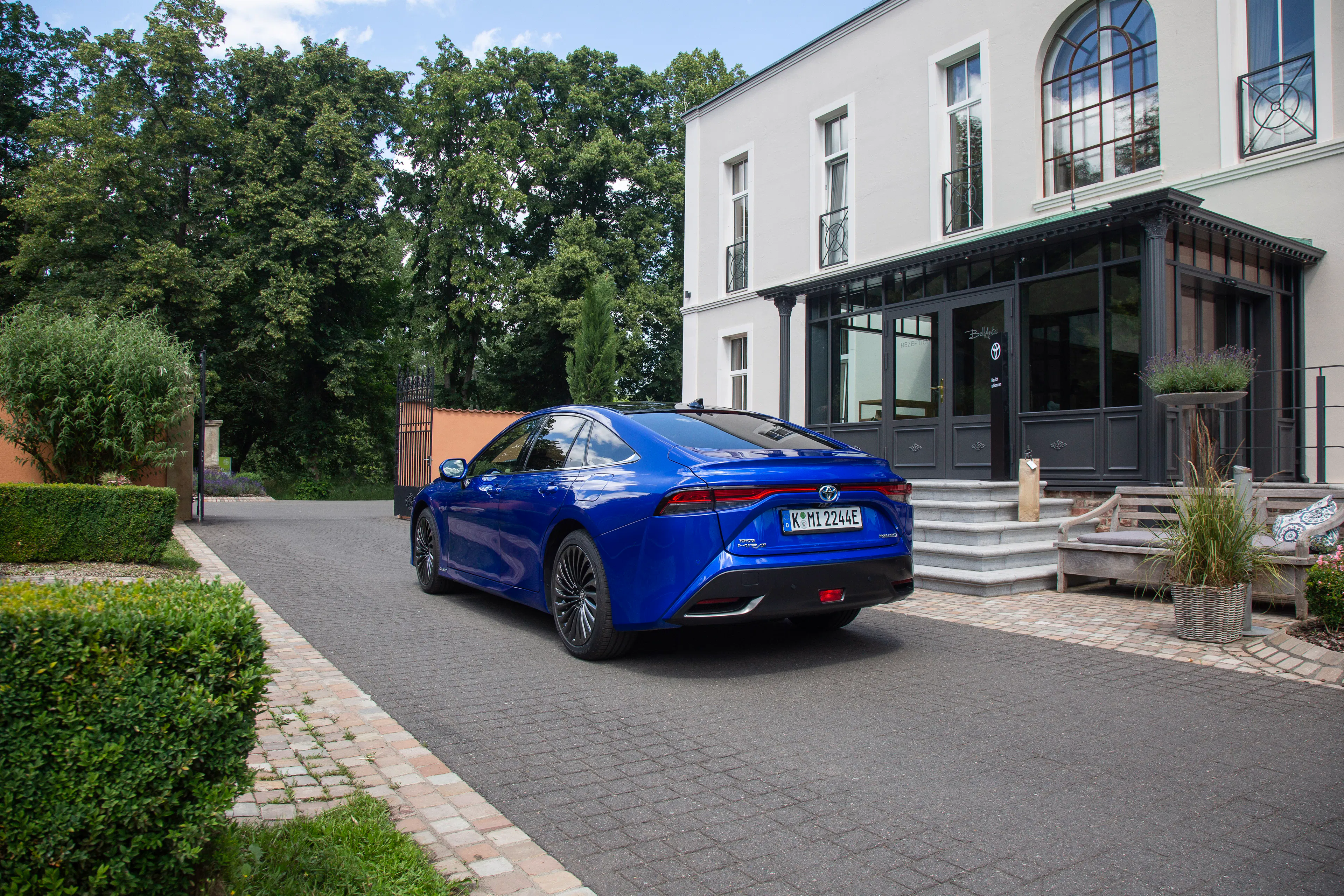 Toyota Mirai II in der Heckansicht