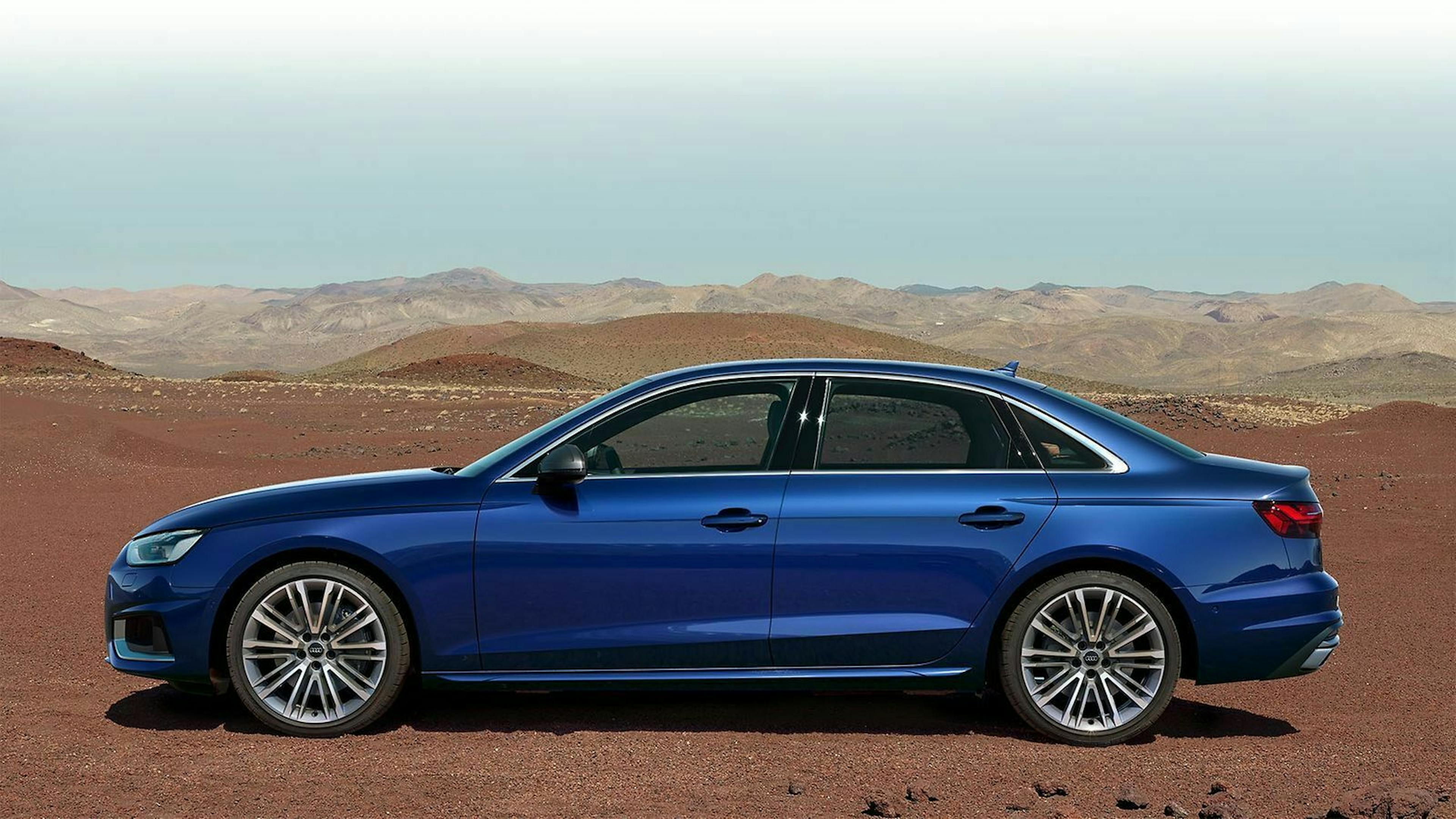 Zu sehen ist der Audi A4 in seitlicher Position