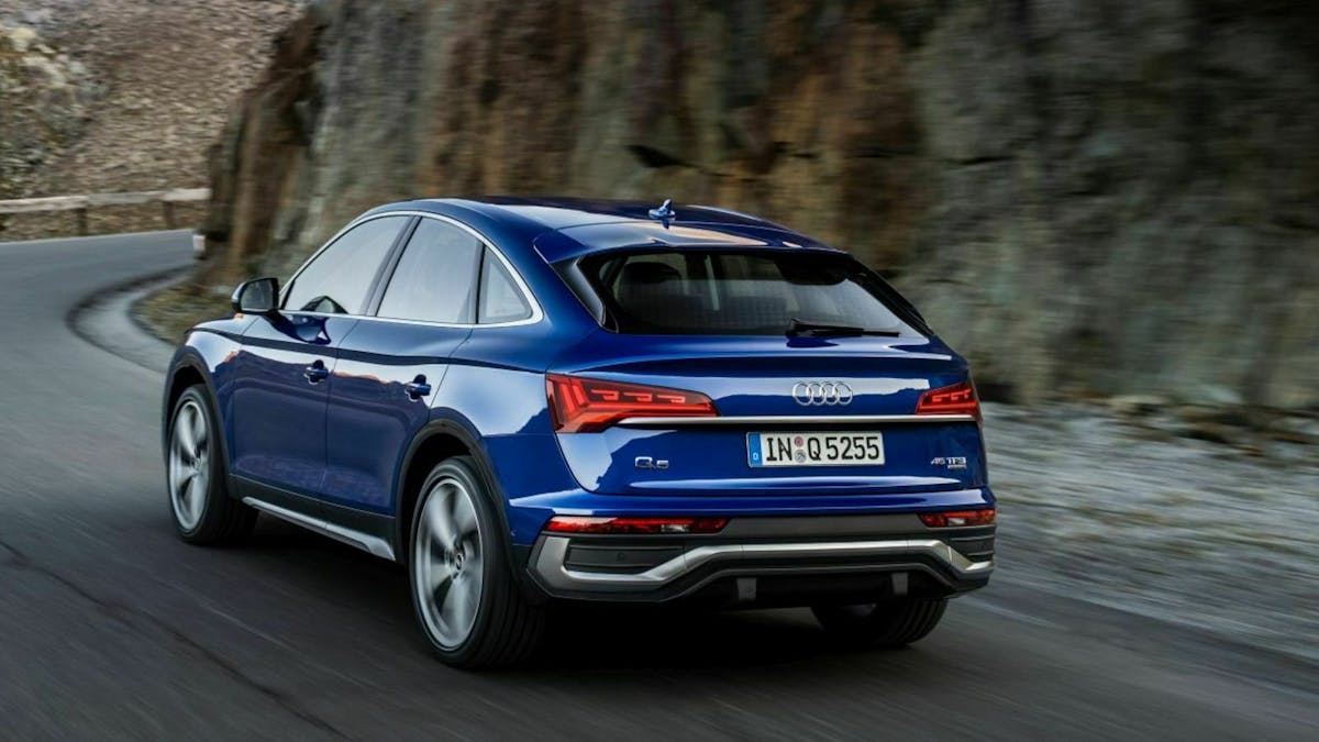 Audi Q5 Facelift Dreiviertel-Heckansicht dynamisch