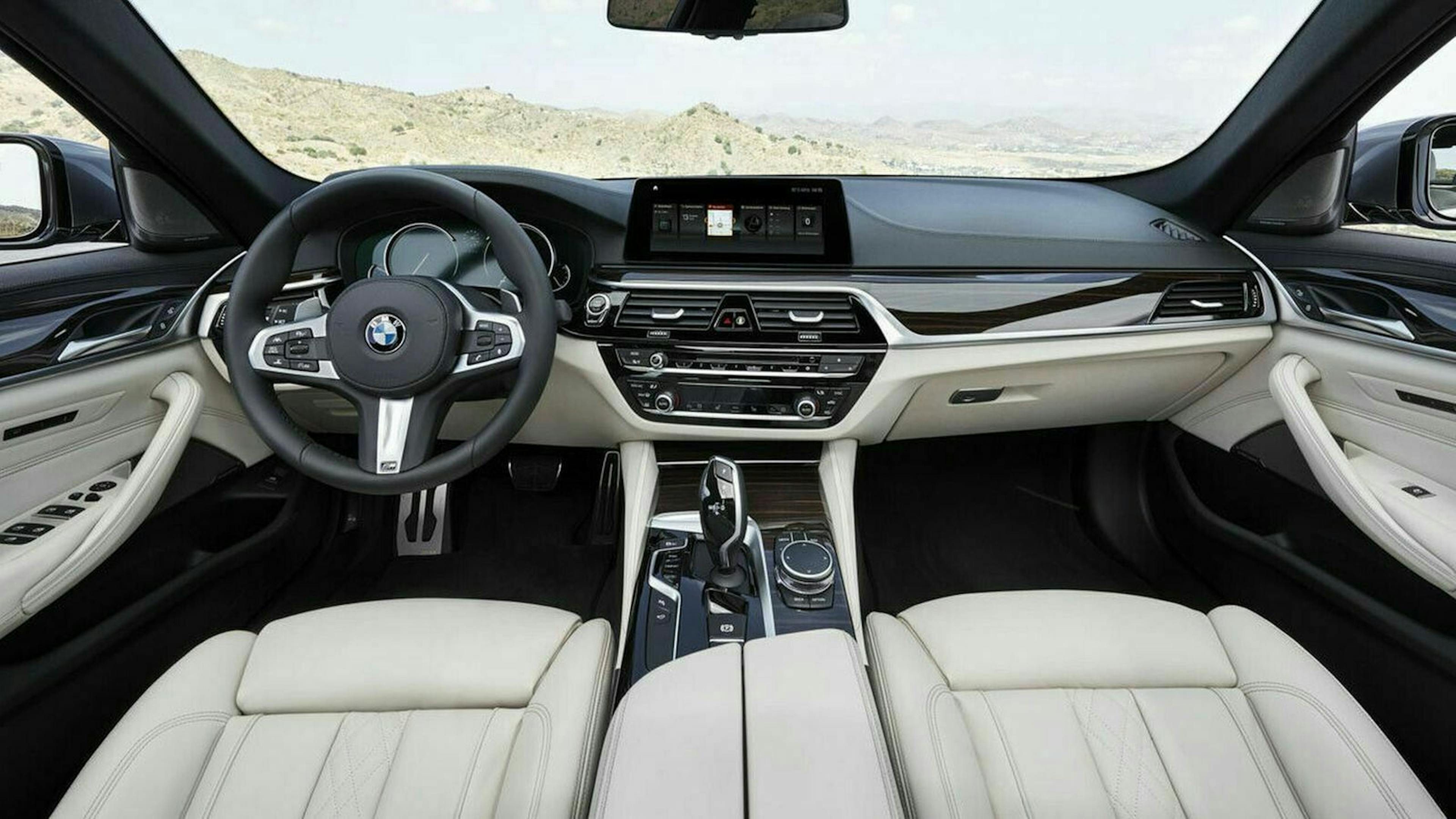 Der Innenraum des BMW 5er Touring