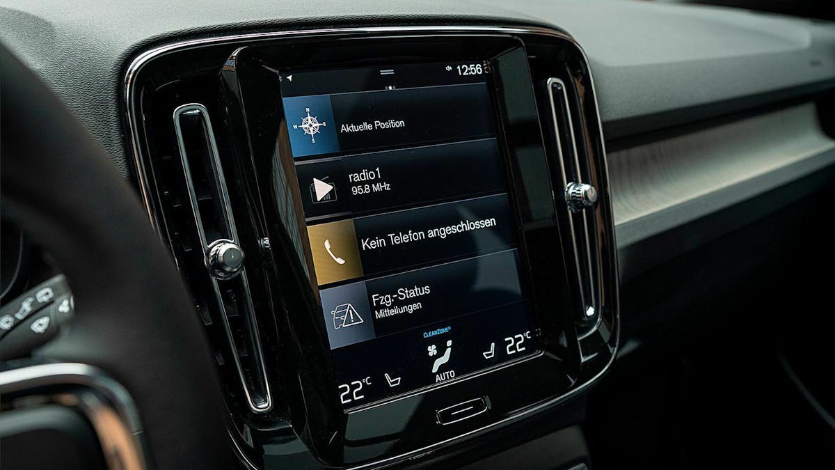 Volvo XC40 PHEV Detailansicht Infotainment-System