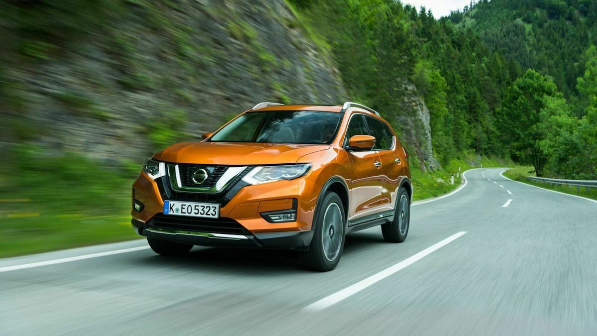 Nissan X-Trail Dreiviertel-Heckansicht