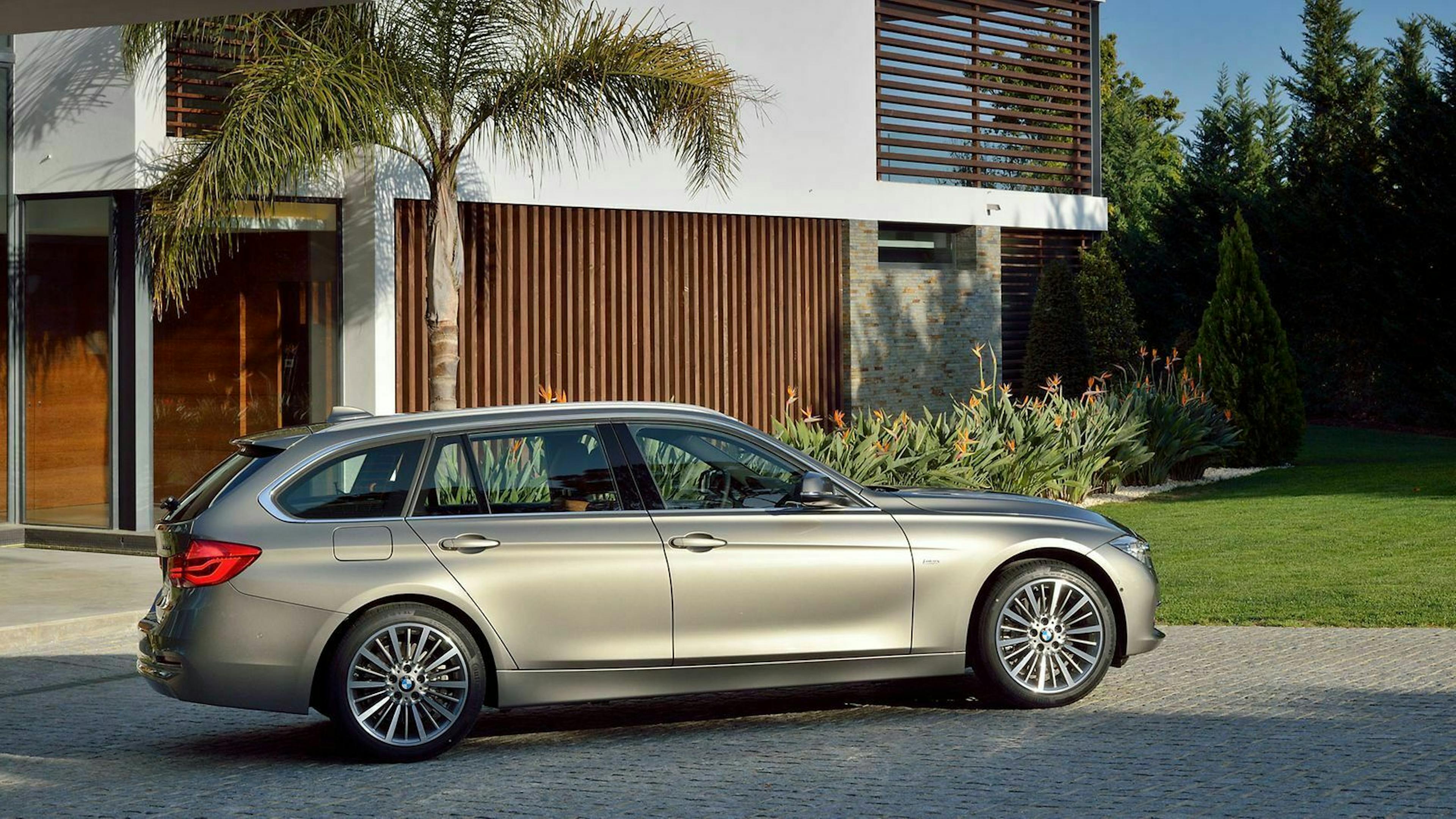 BMW stimmt den 3er Touring etwas komfortabler ab als die Limousine