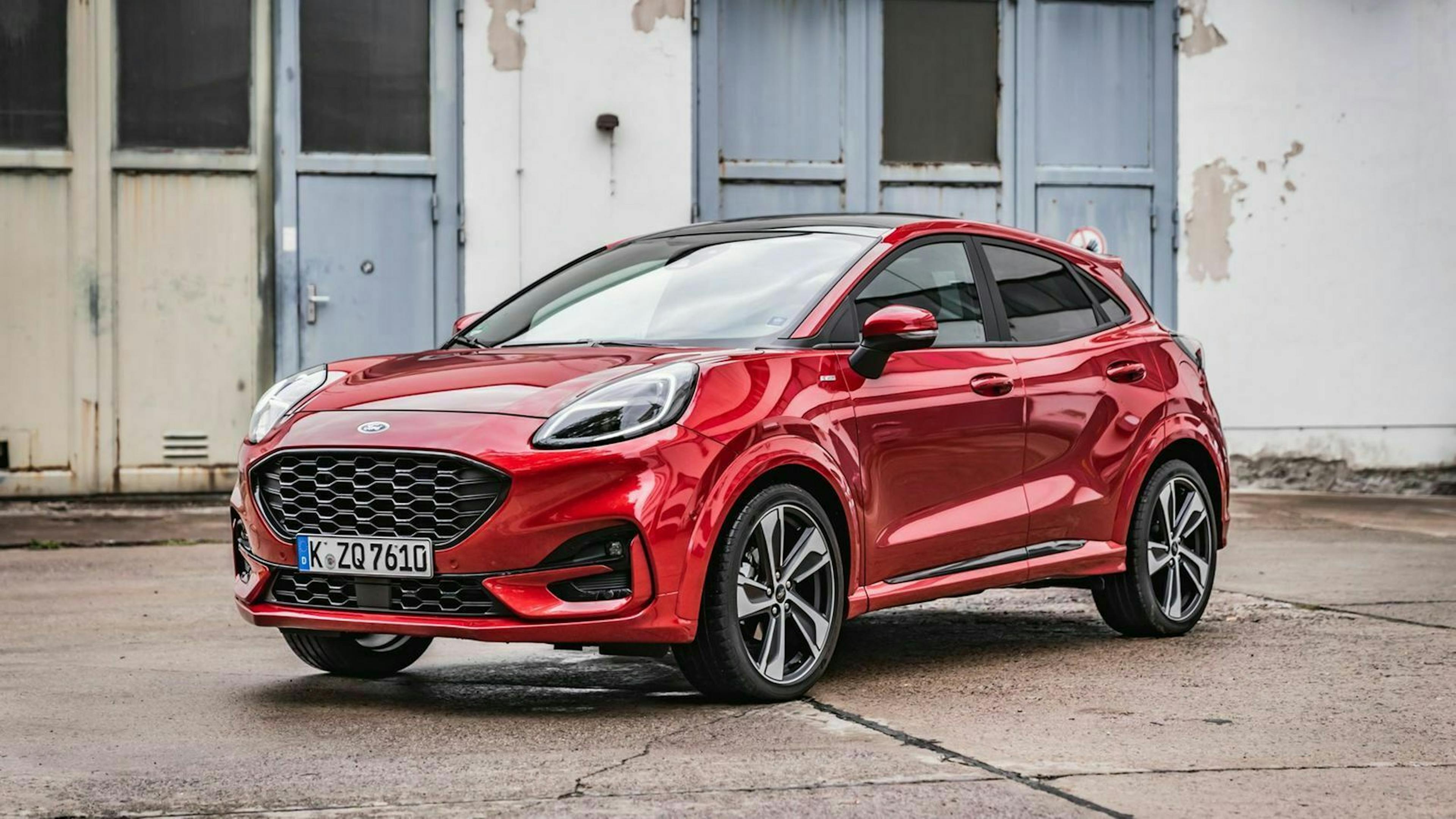 Zu sehen ist der Ford Puma von vorne