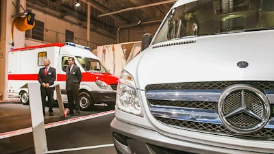 In Österreich ist das europaweit erste Elektro-Feuerwehrauto, ein Mercedes-Benz Sprinter, in Betrieb gegangen.