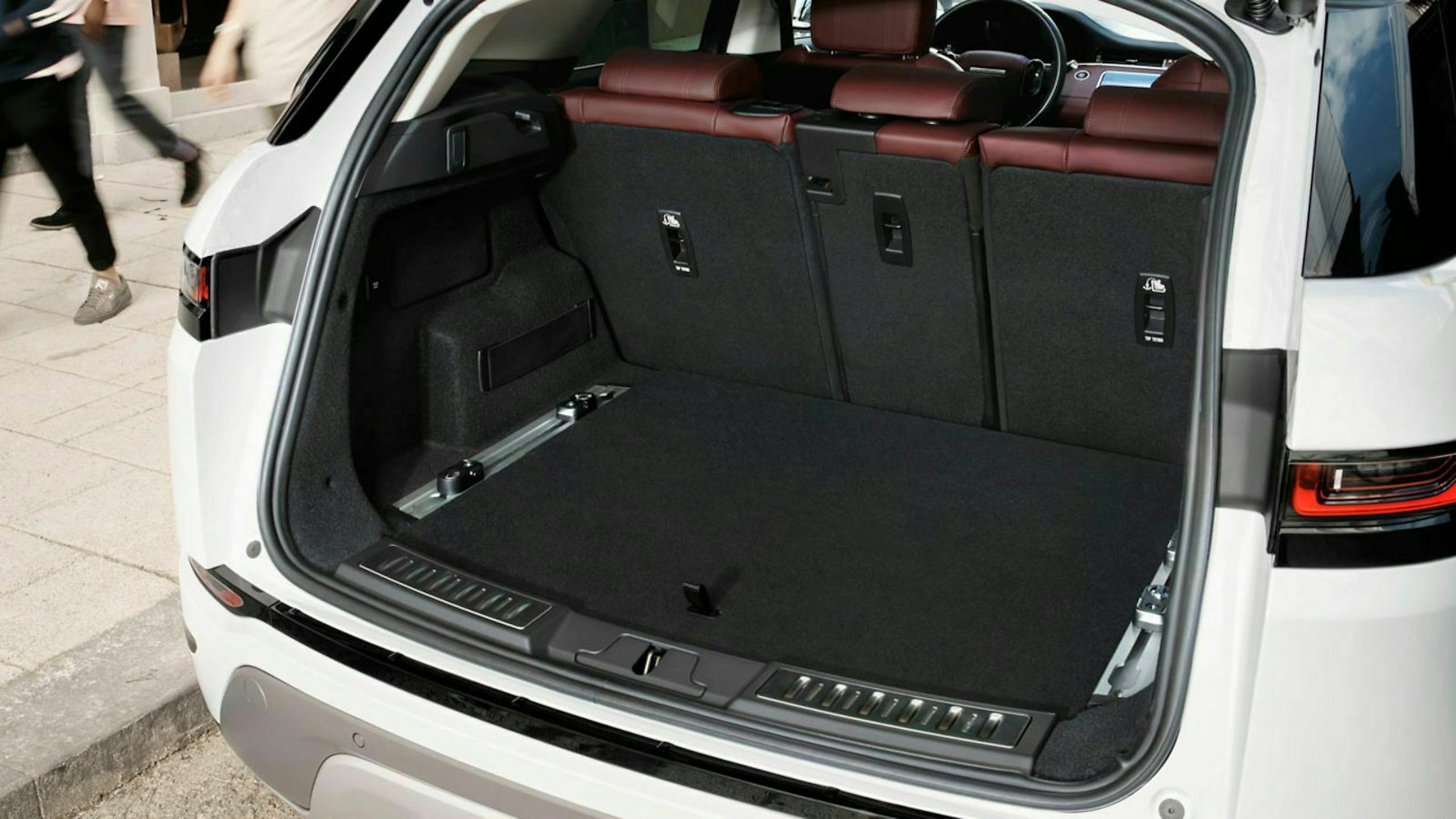 Der Kofferraum des Range Rover Evoque fasst zwischen 591 und 1.383 Liter