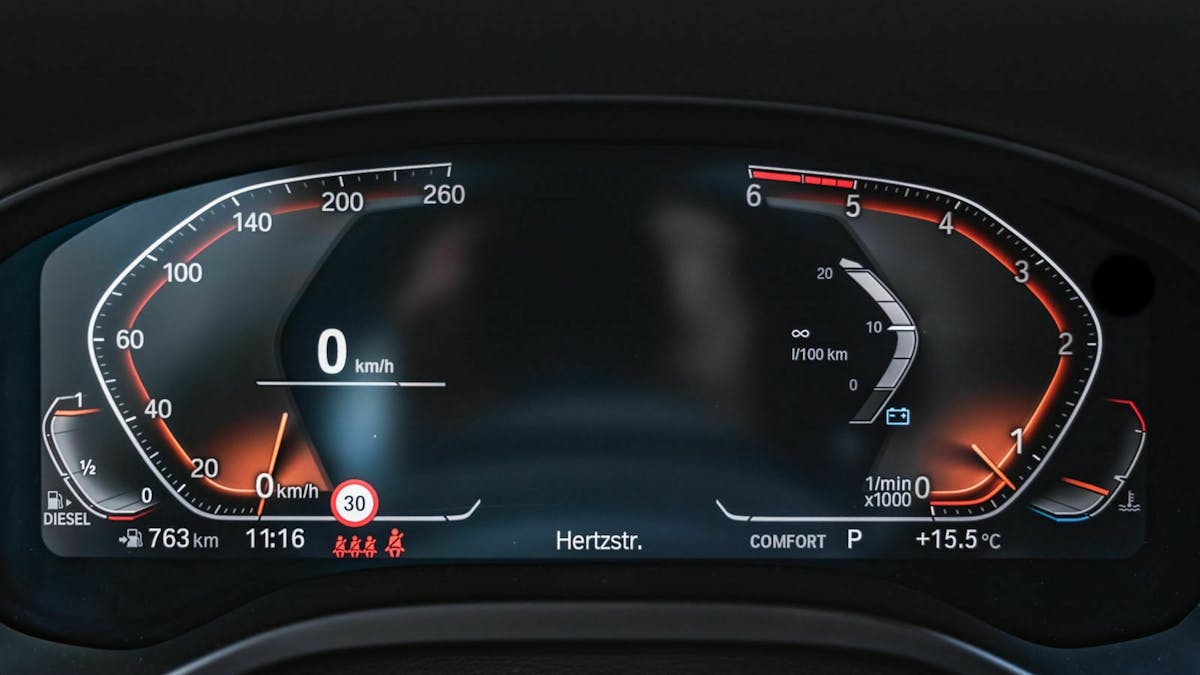 BMW X3 30d Digitaler Instrumententräger