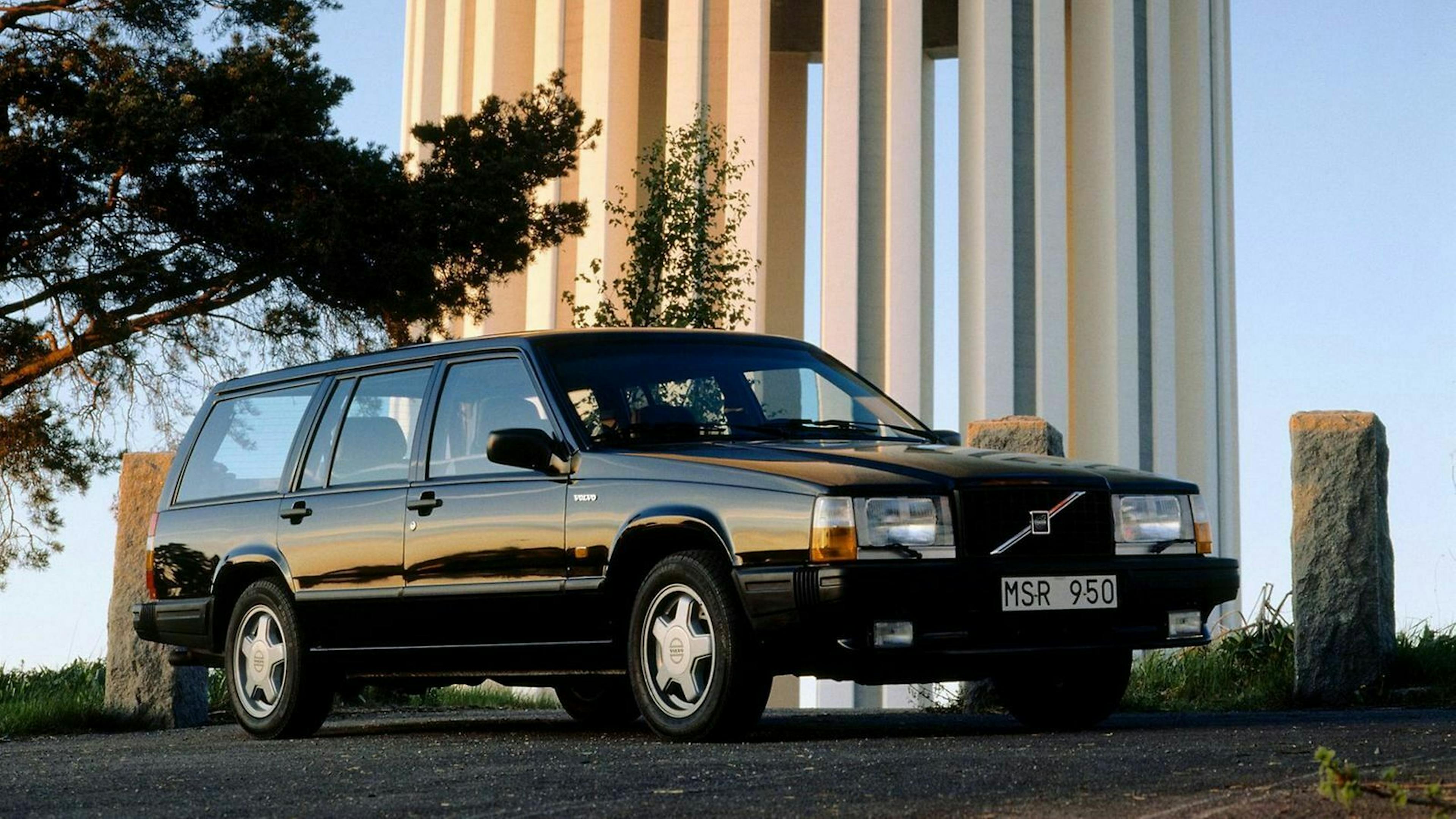 Zu sehen ist der Volvo 740/760