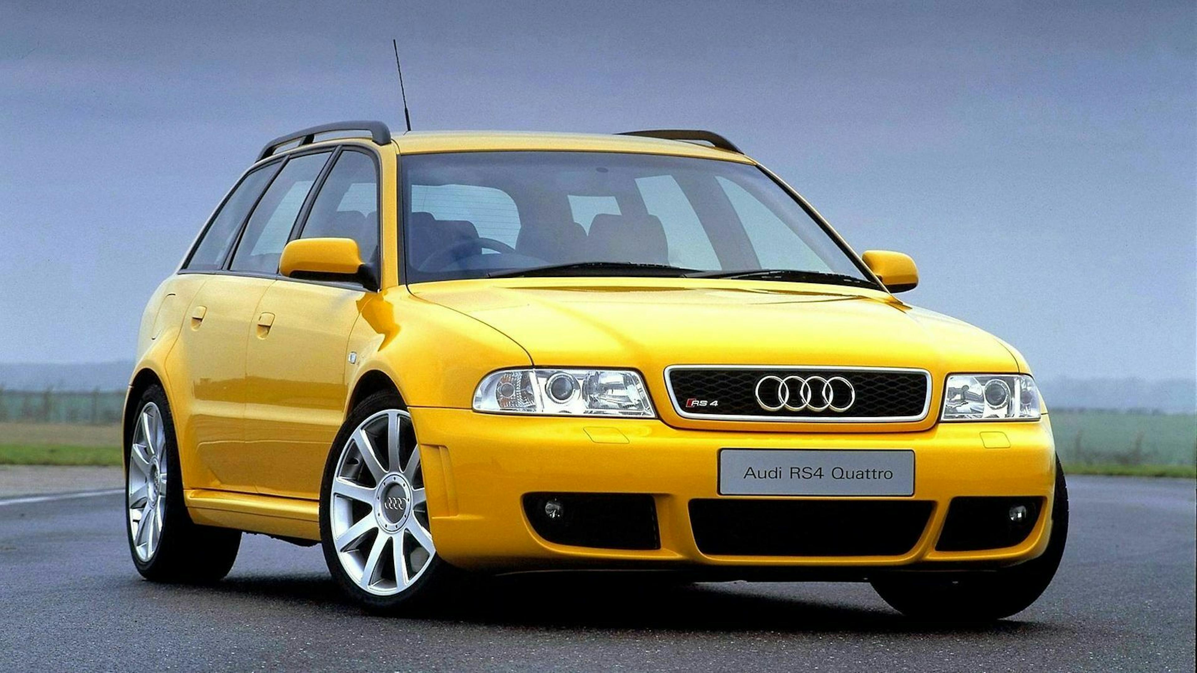 Audi RS4 (B5) in der Frontansicht, stehend