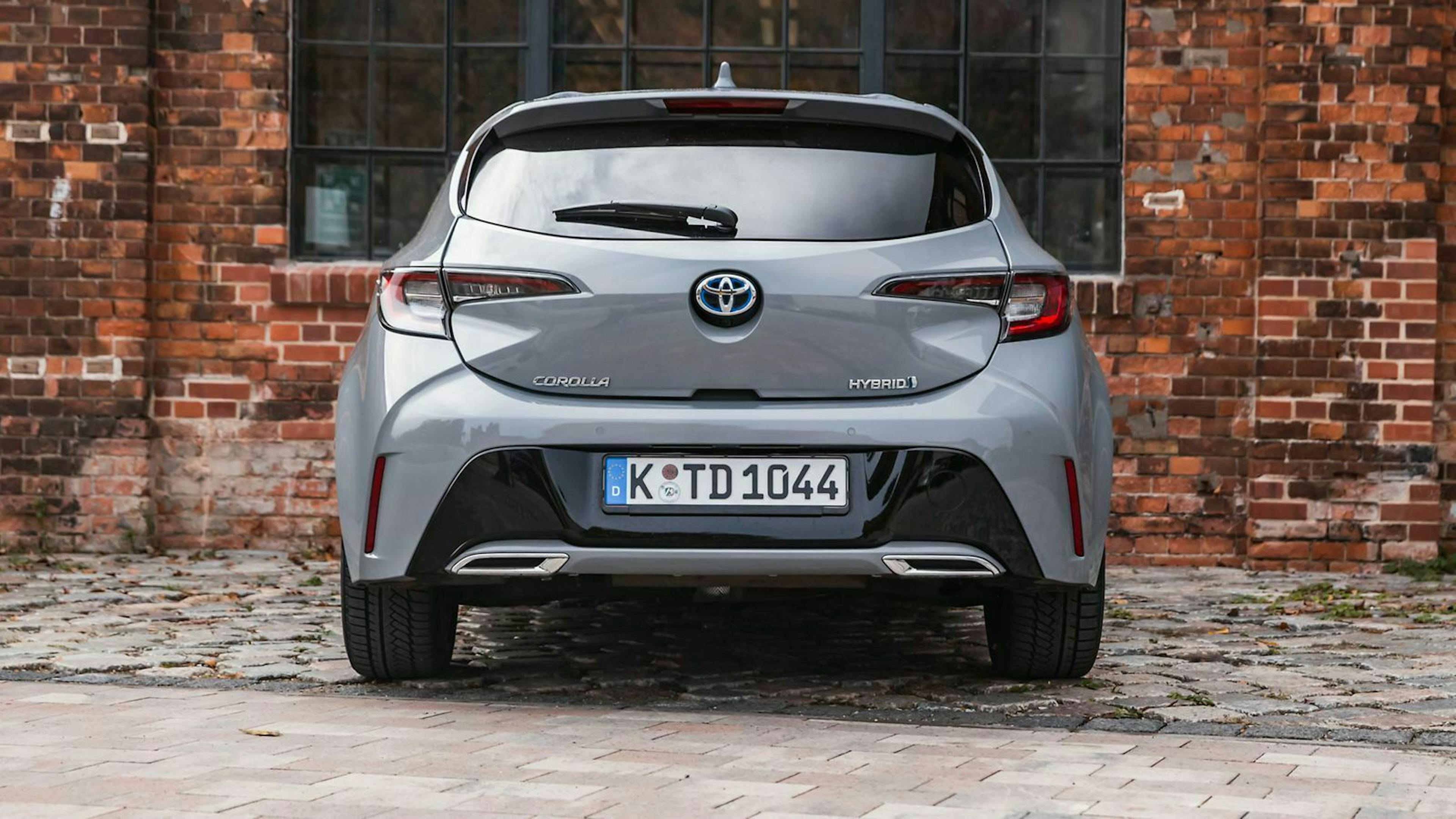 Toyota Corolla 2.0 Hybrid  Heckansicht